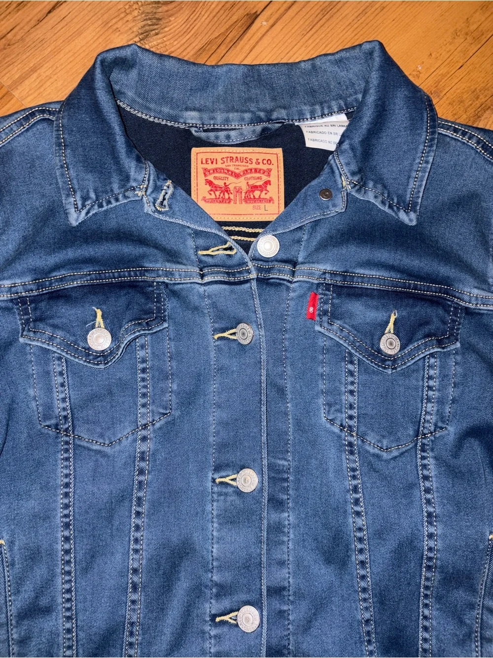 Levi’s Dark Wash stretch denim jacket L
